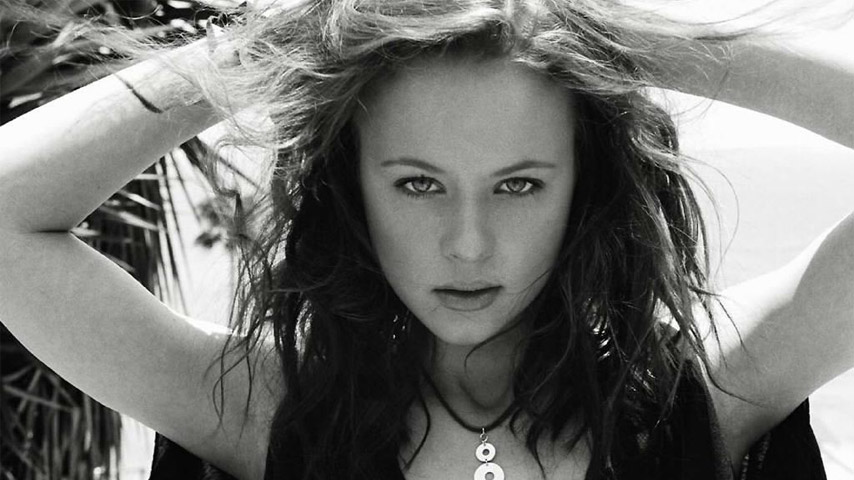 Thora Birch