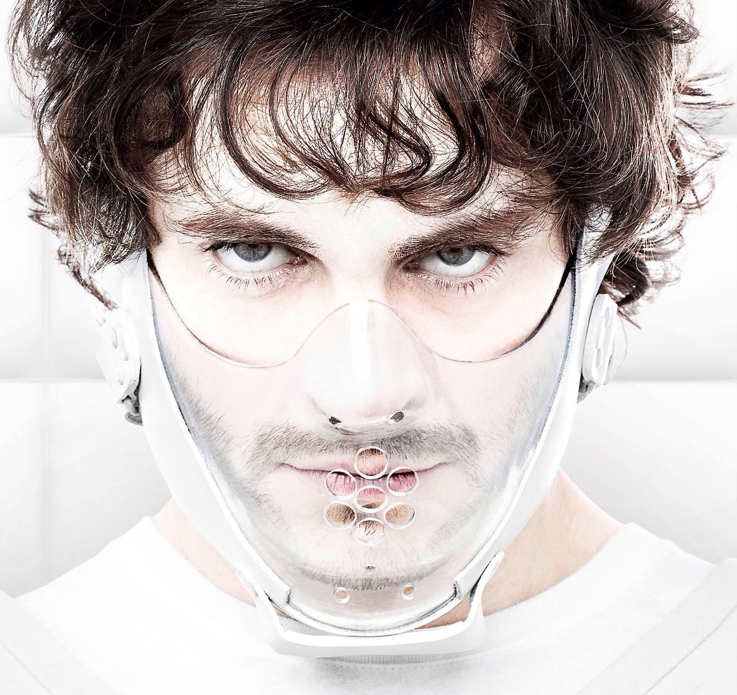 Hugh Dancy masked for Hannibal Season 2