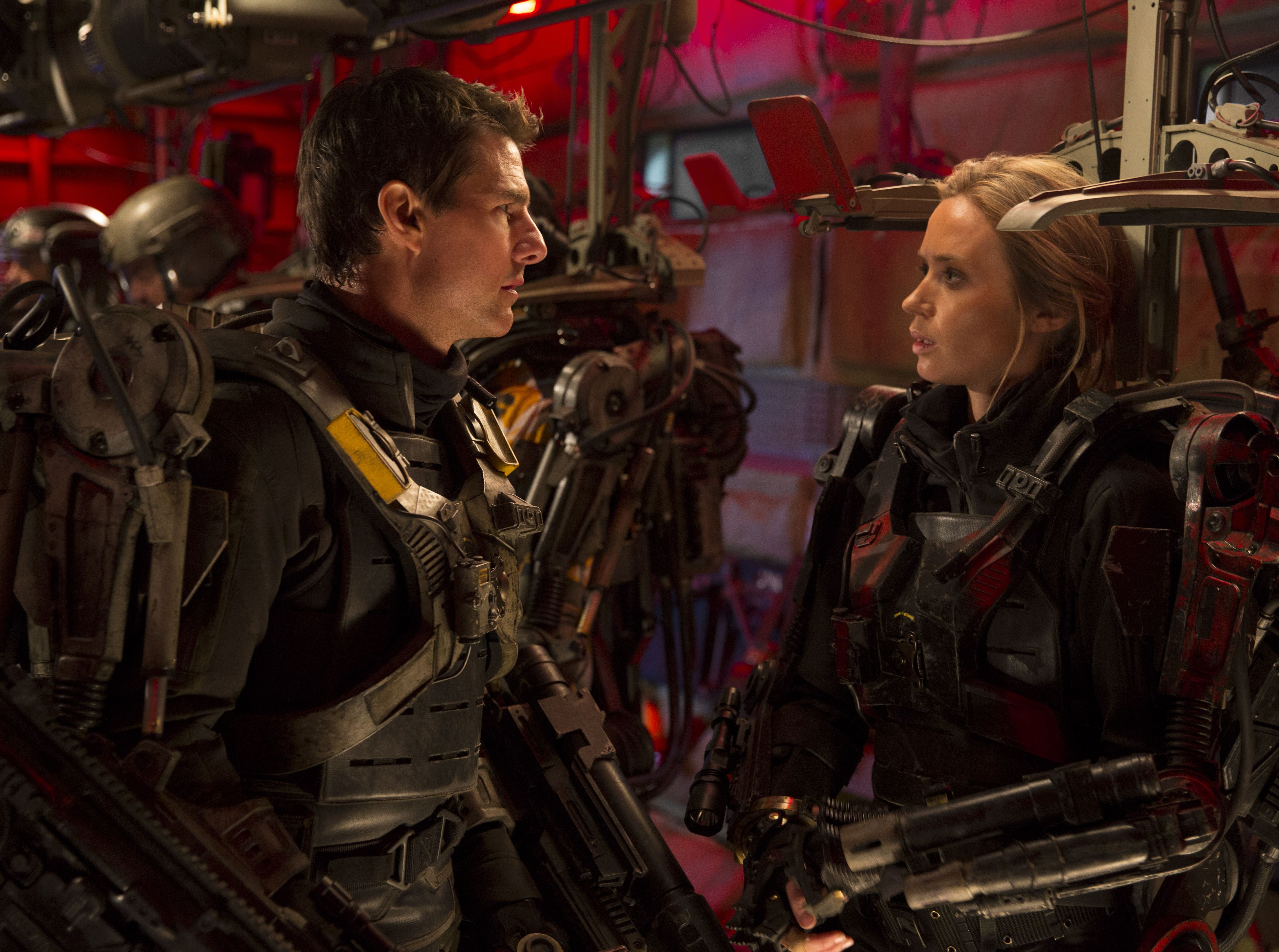 Tom Cruise and Emily Blunt suit-up, Edge of Tomorrow