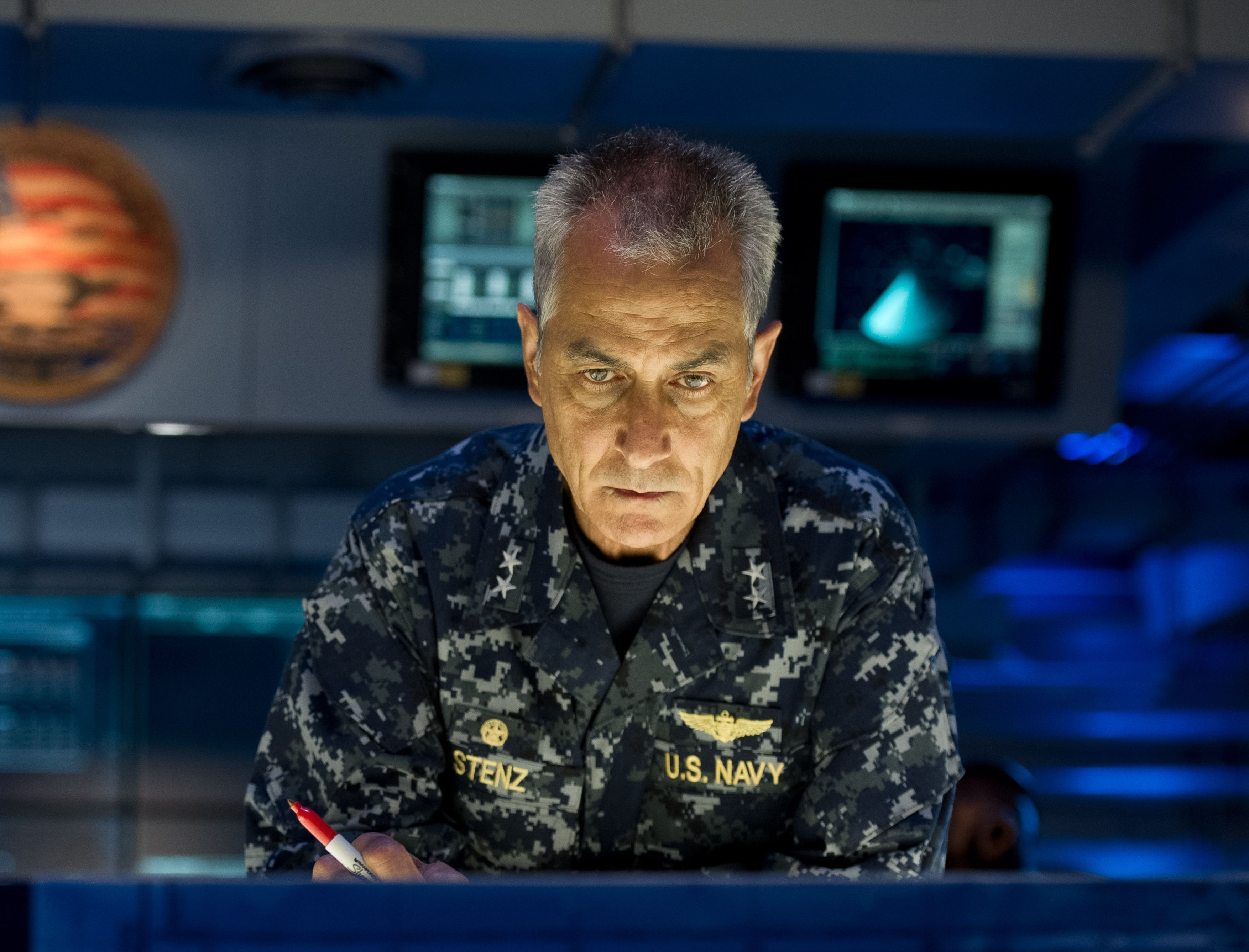 David Strathairn is US Navy Admiral William Stenz in Godzill