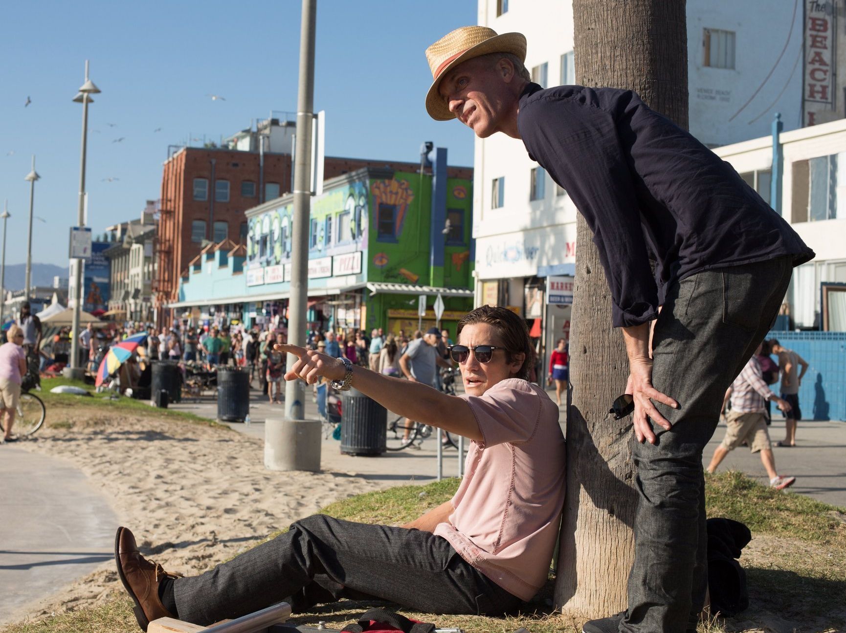 Jake Gyllenhaal and director Dan Gilroy at Venice Beach - Ni