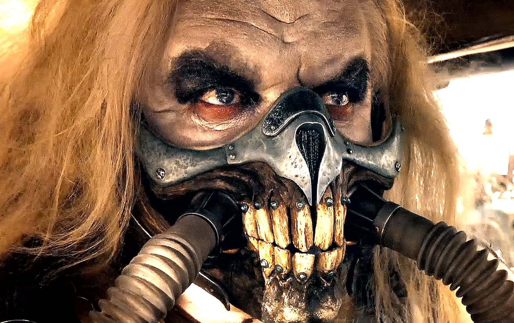 Nasty teeth mask Mad Max: Fury Road