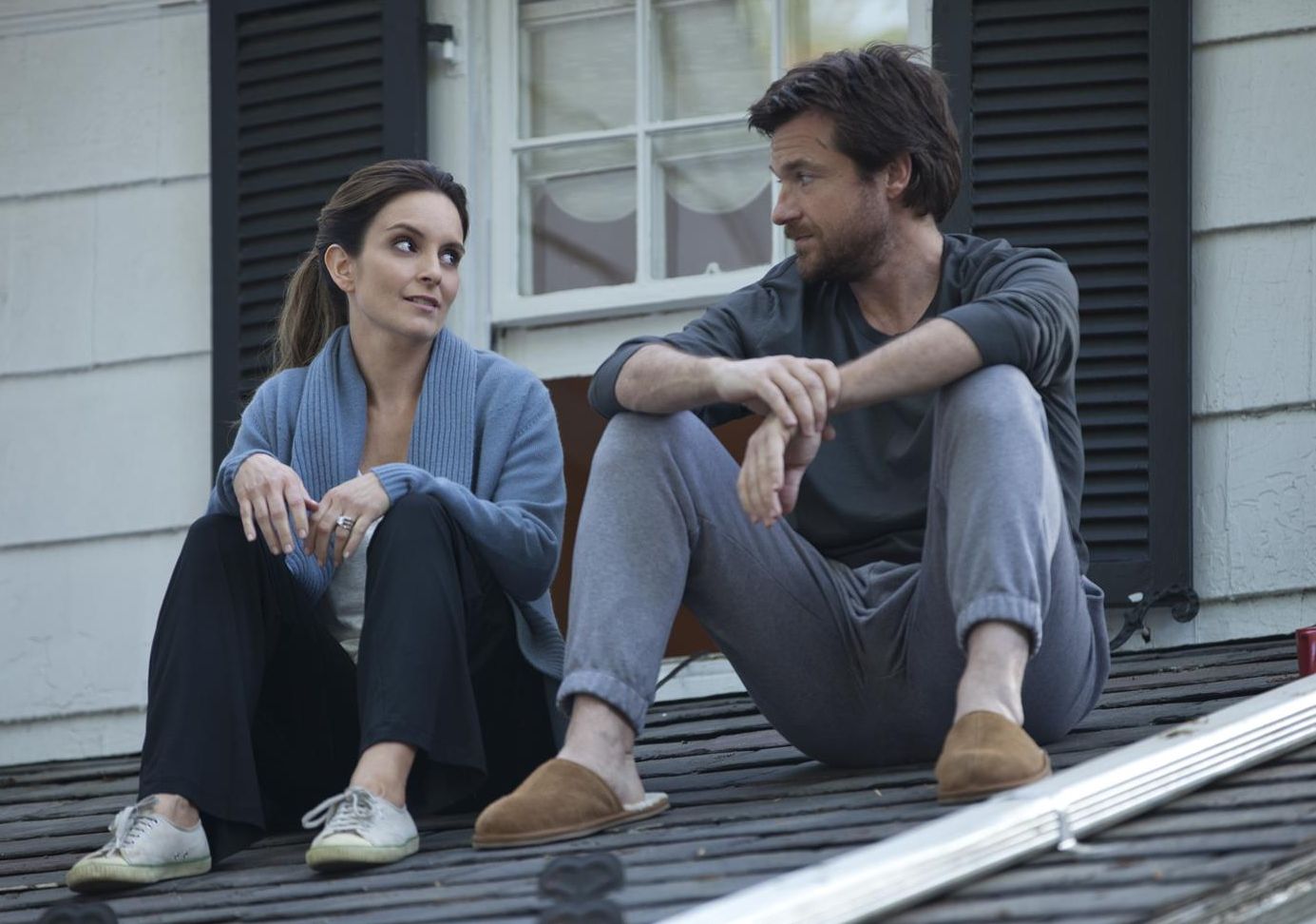 Tina Fey and Jason Bateman on the roof in This Is Where I Le