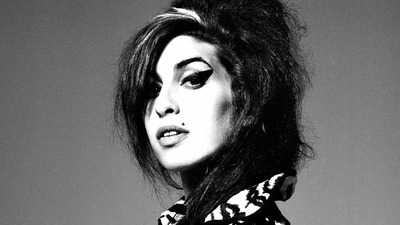 Family of Late Singer Describe 'Amy' Documentary "Misleading"