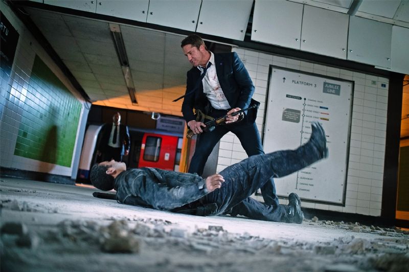 First Look at Gerard Butler Kicking Ass in &#039;London Has Falle