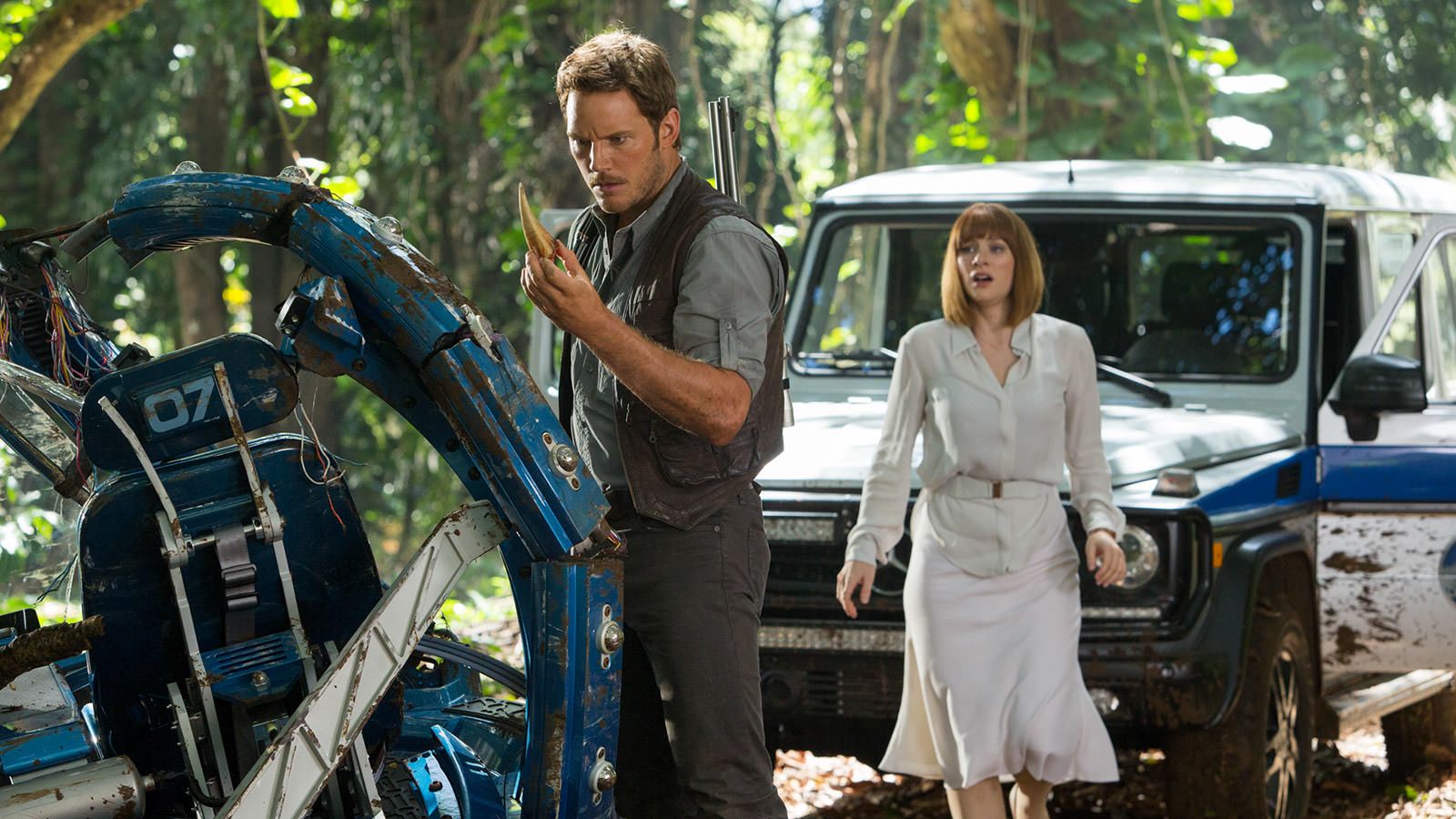&#039;Jurassic World&#039; Finishes Top of Weekend Box Office for Four