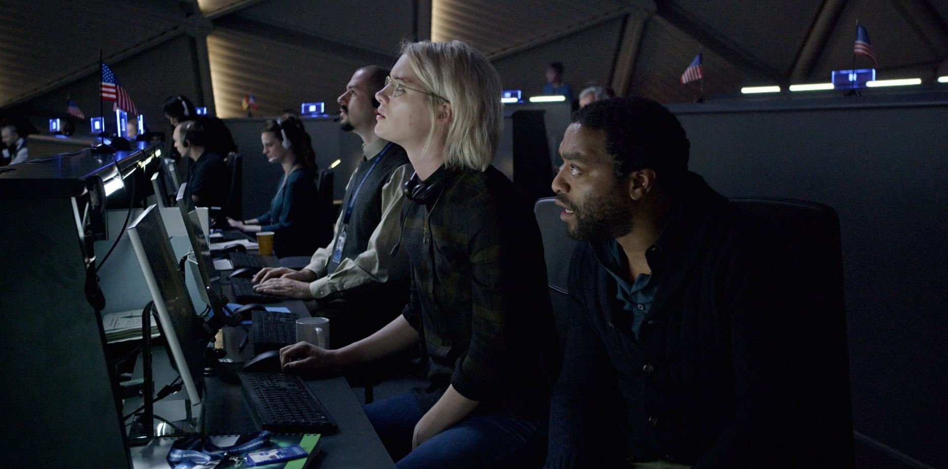 Mackenzie Davis and Chiwetel Ejiofor