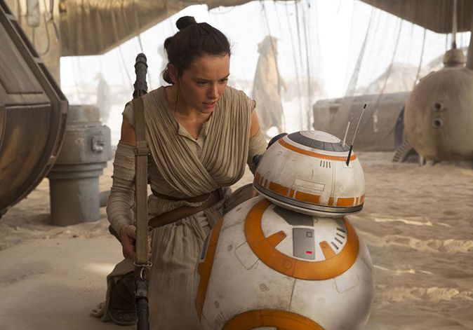 Daisy Ridley&#039;s Rey with BB-8