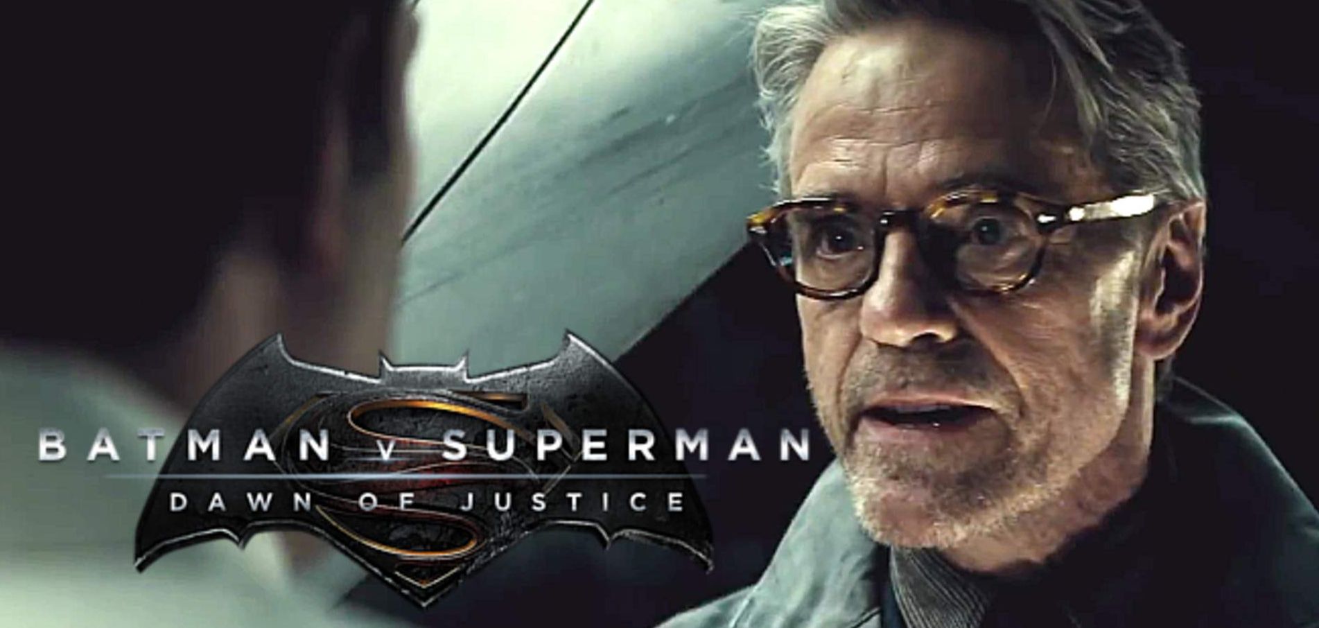 Jeremy Irons confirms Wayne Manor burnt out, Alfred and Bruc
