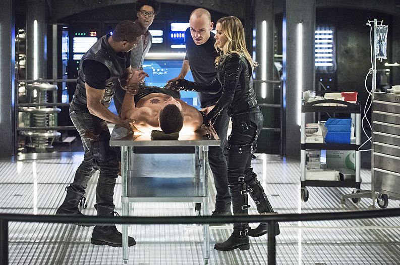 Team Arrow after bee attack