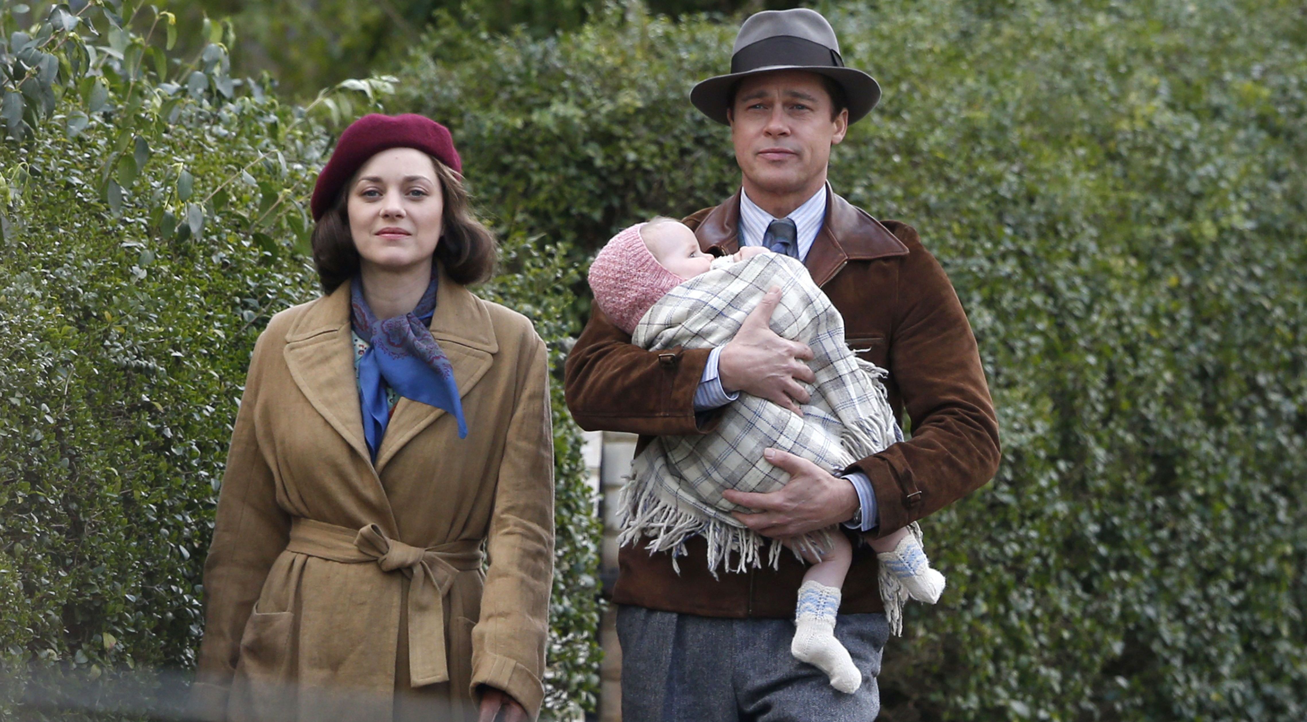 Marrion Cotillard and Brad Pitt in &#039;Allied&#039;