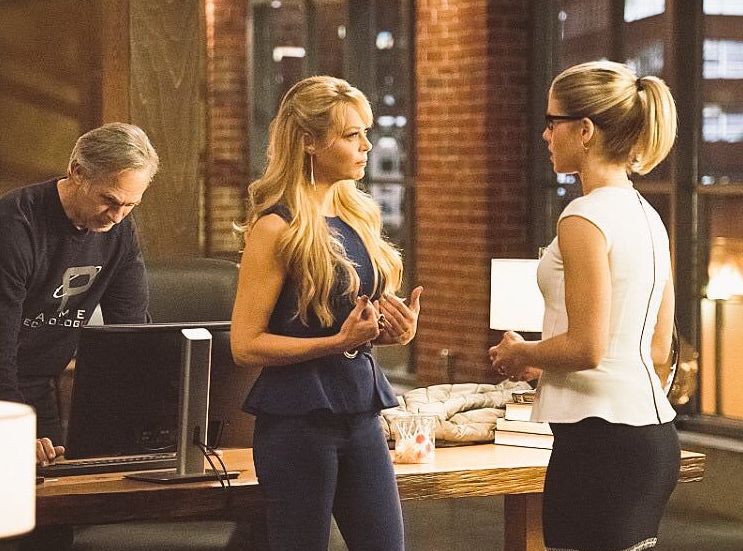 Felicity Smoak and her parents