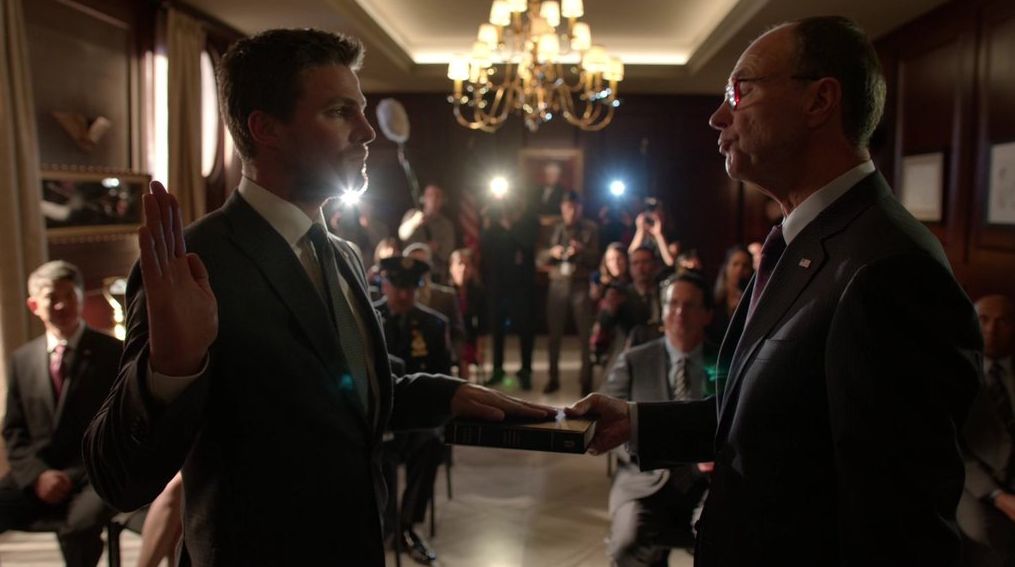 Oliver Queen being sworn in as Mayor of Star City