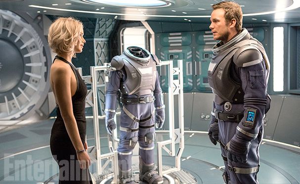 First look at Chris Pratt and Jennifer Lawrence in &#039;Passenge