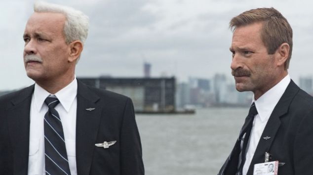 Tom Hanks and Aaron Eckhart  in &quot;Sully&quot;