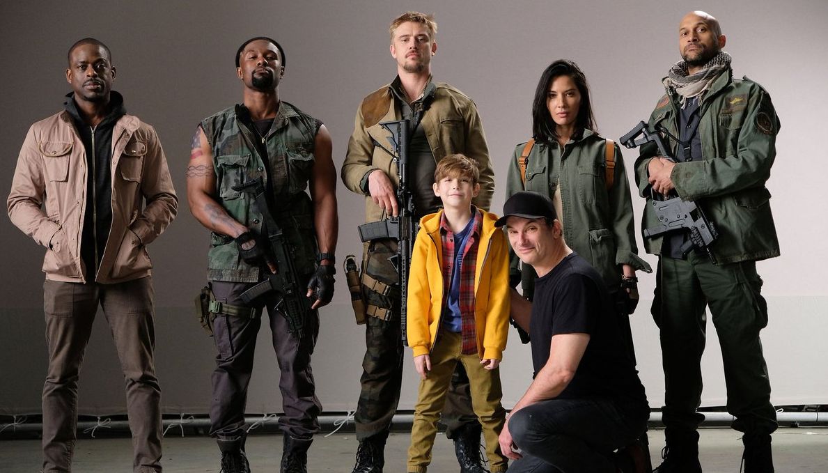 Shane Black confirms &#039;The Predator&#039; leads in a new photo on 