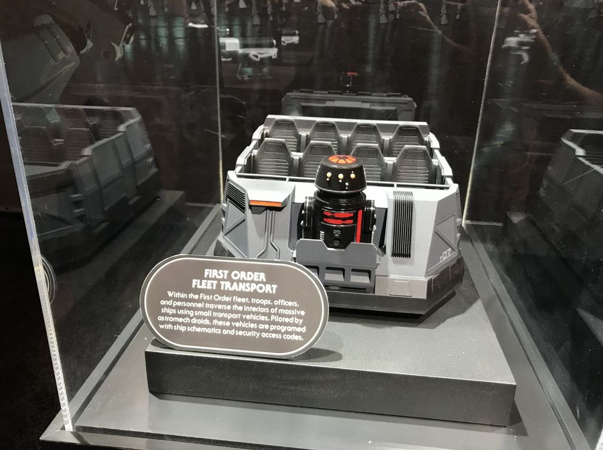 First look at the trackless ride vehicle for Star Wars Land
