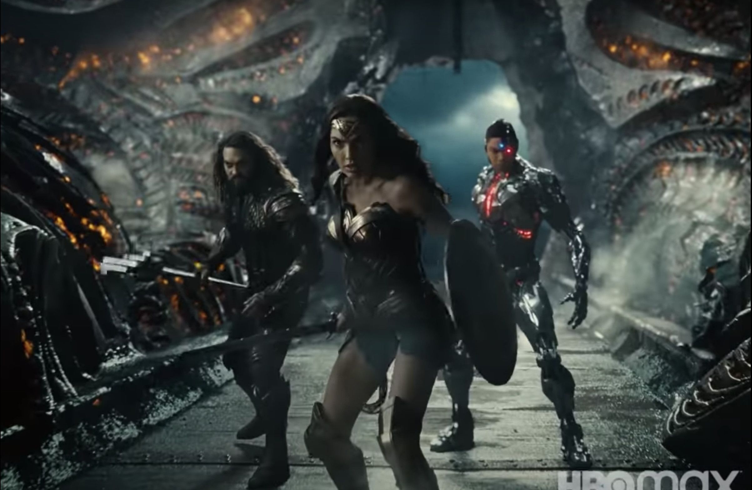 Wonder Woman, Cyborg &amp; Aquaman Prepare for Battle