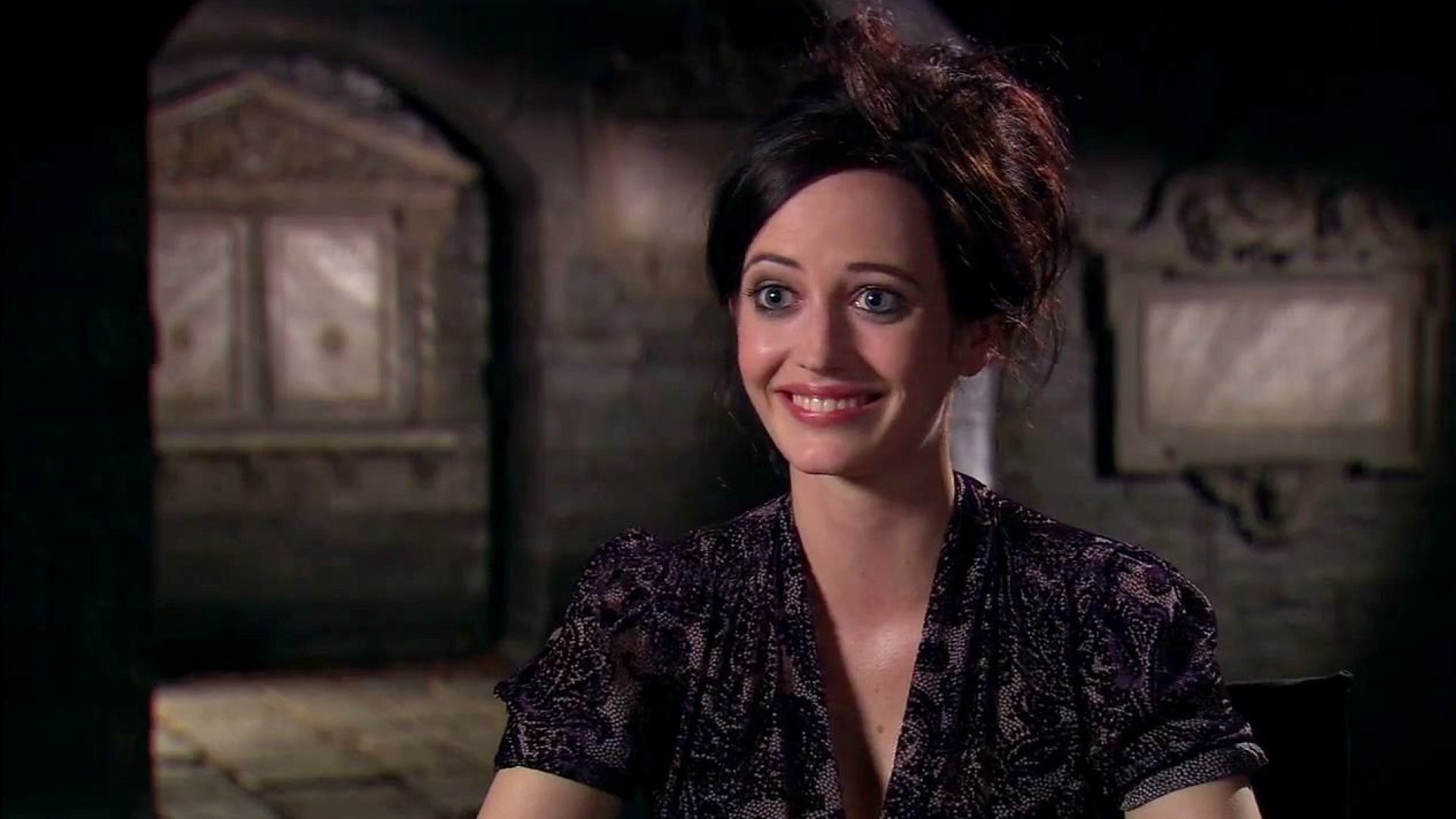 Eva Green says Johnny Depp is a German expressionist in Dark Shadows