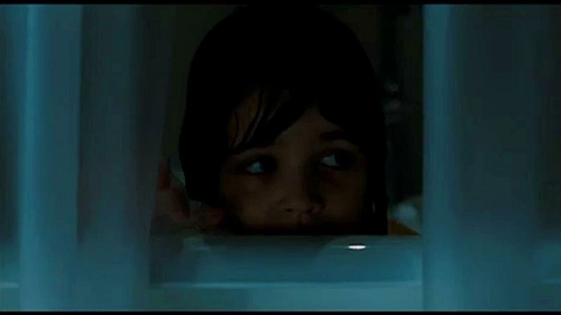 Strange things happen when Sally takes a bath in Don&#039;t be Afraid of the Dark