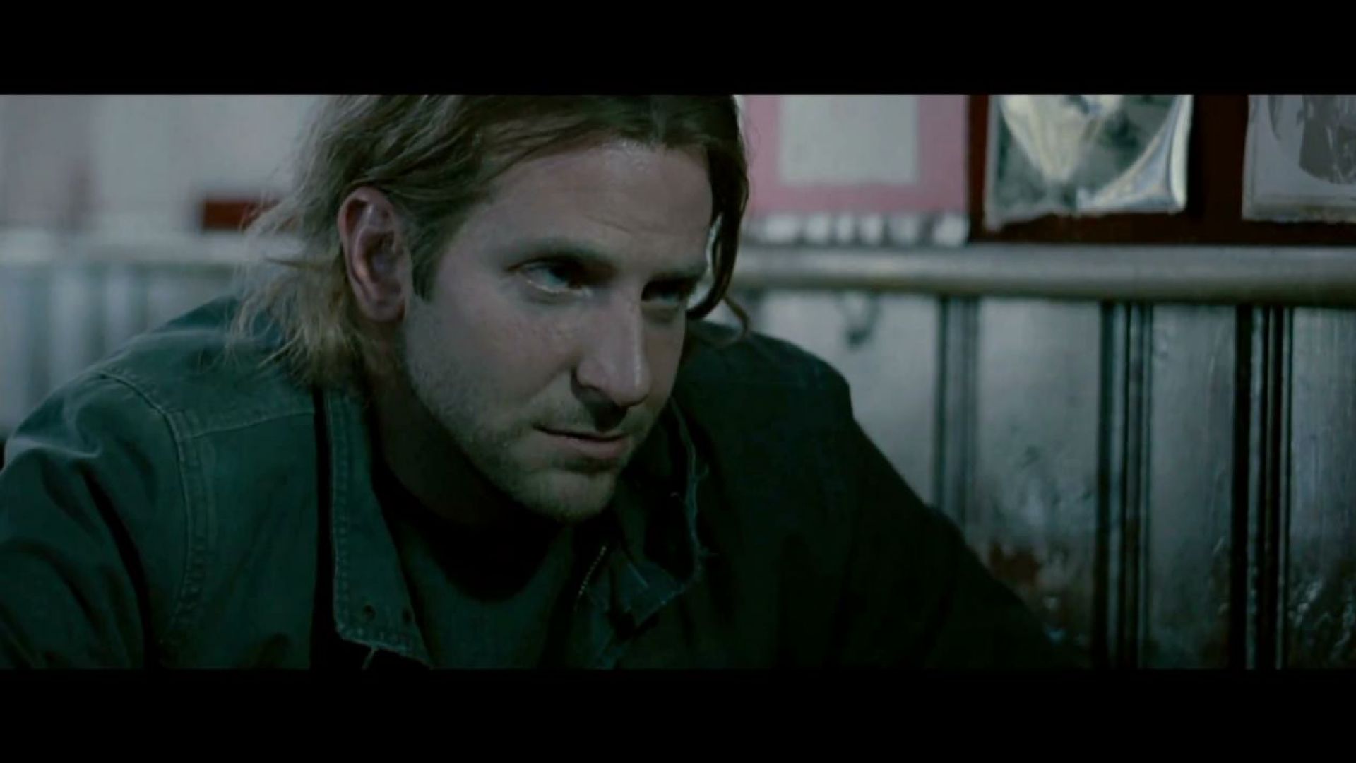 Eddie gets his first pill, Limitless