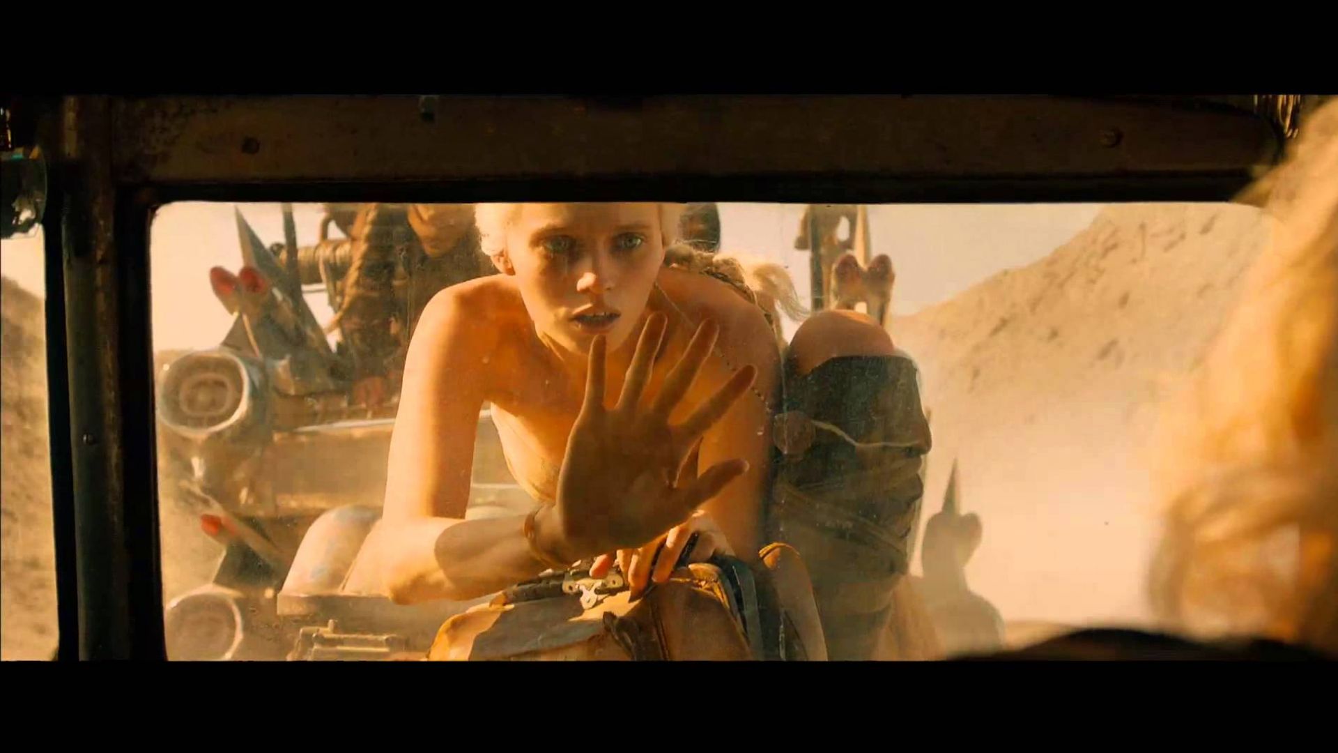 Official International Trailer for &#039;Mad Max: Fury Road&#039;
