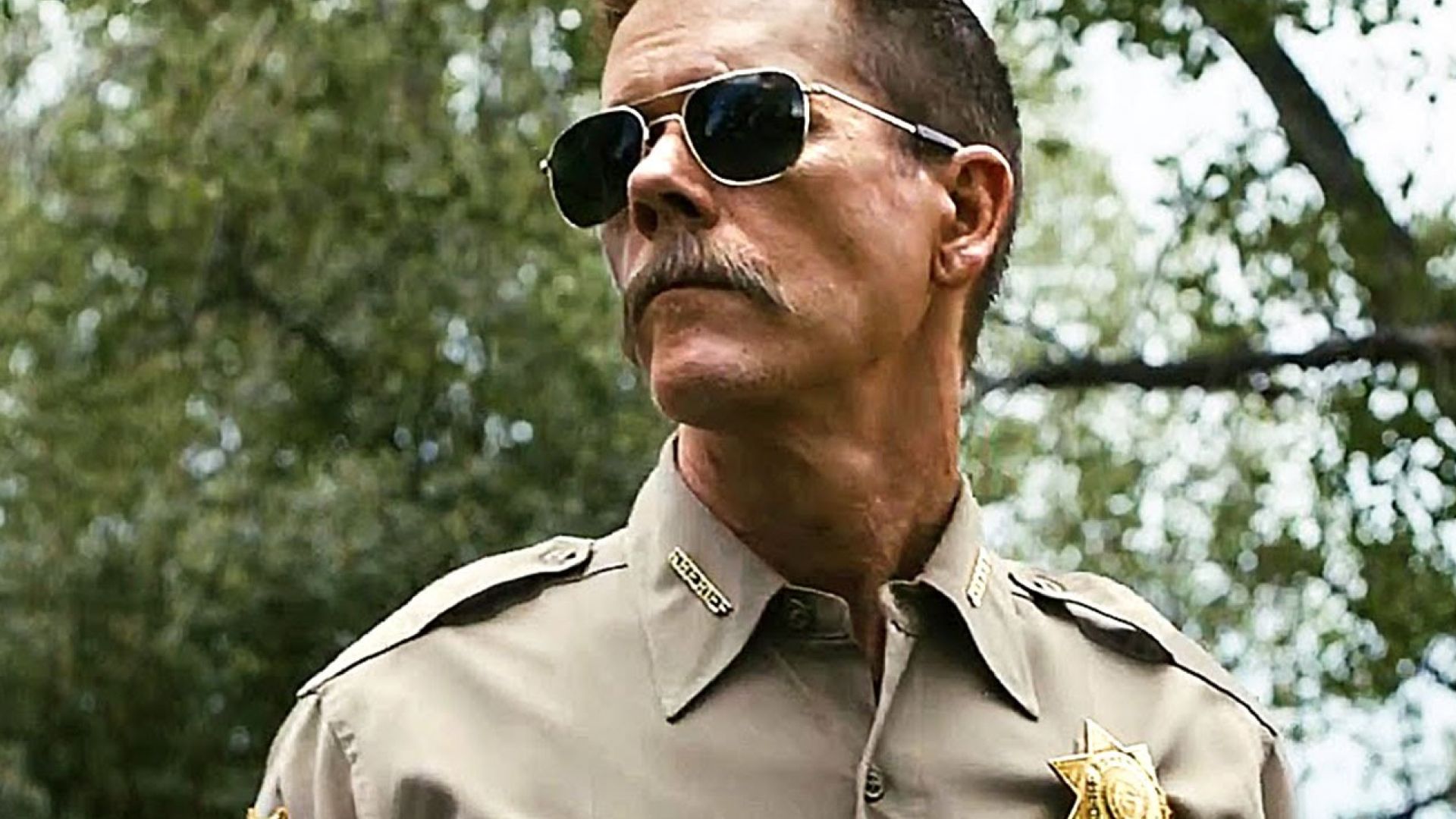 Kevin Bacon not happy when two boys steal his ride in Cop Car